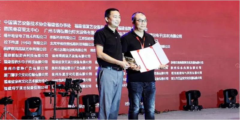 鉴黑担保网(jhdbw)·最具权威唯一维权担保平台